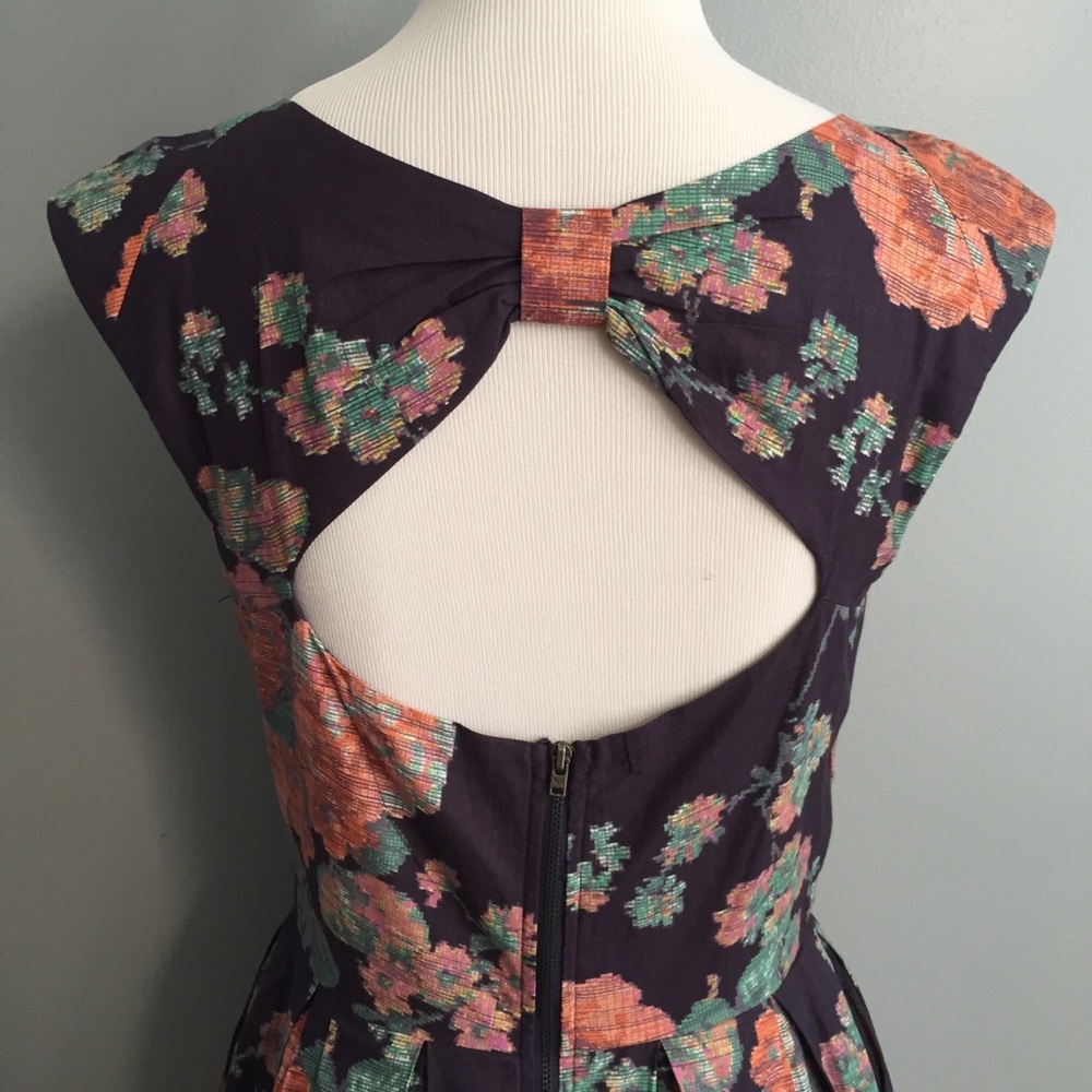 American Rag floral dress with back bow - Picture 2 of 6